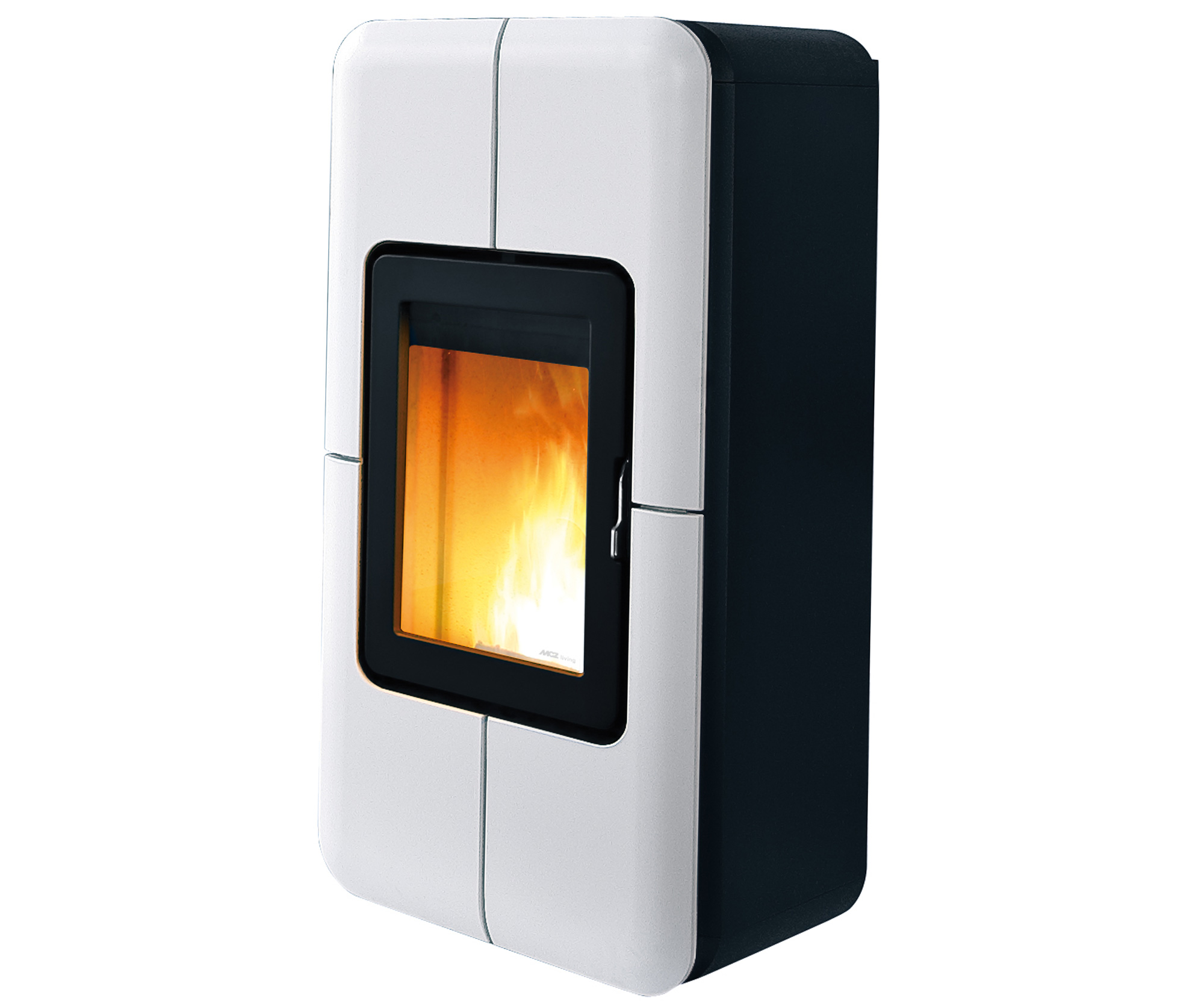 Pelletofen mit brennender Flamme